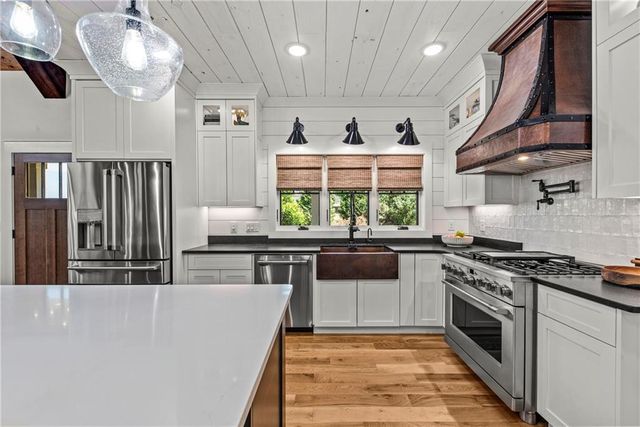 1951 Northwoods Drive, Greensboro, GA 30642