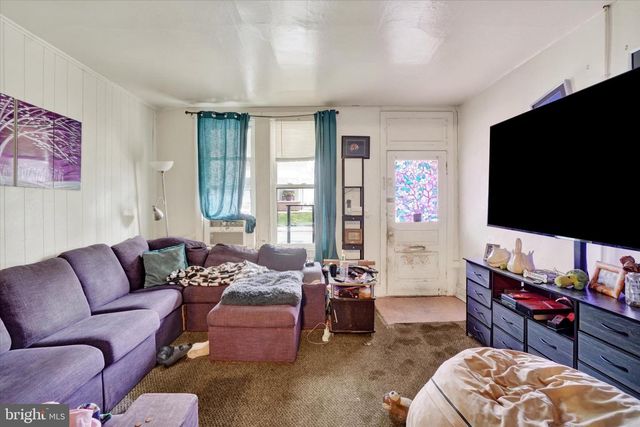 1423 W KING ST, York, PA 17404