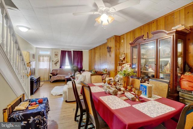 1423 W KING ST, York, PA 17404