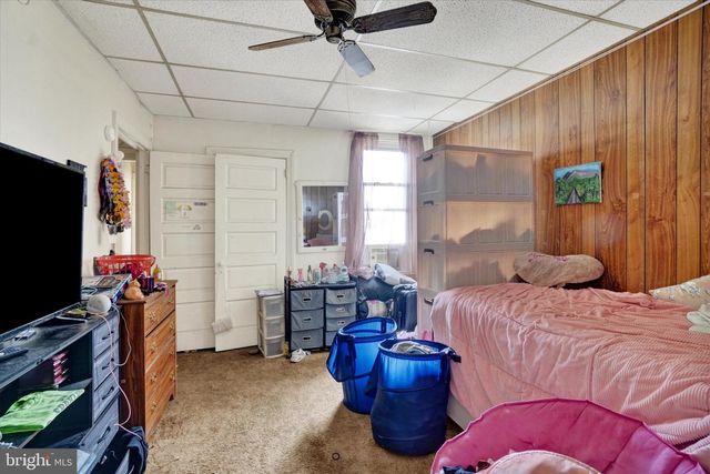 1423 W KING ST, York, PA 17404