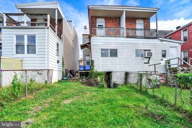 1423 W KING ST, York, PA 17404