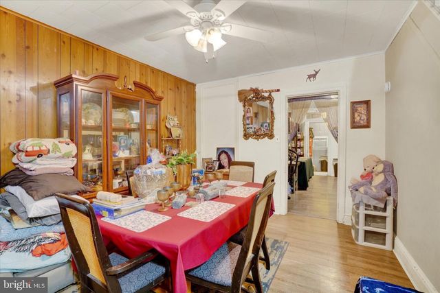 1423 W KING ST, York, PA 17404