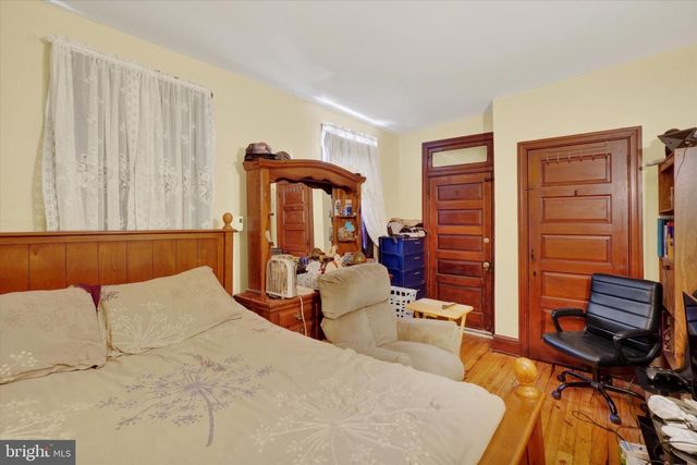 1423 W KING ST, York, PA 17404