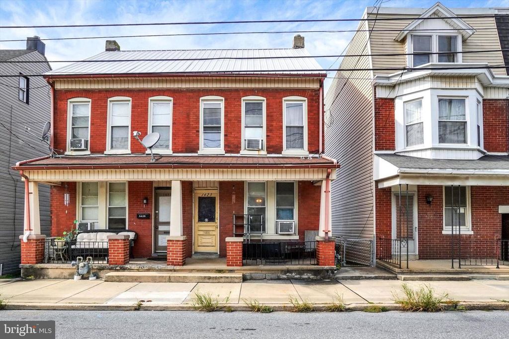 1423 W KING ST, York, PA 17404