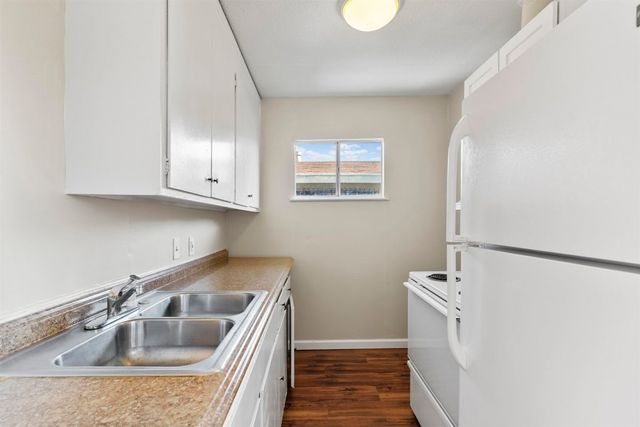 128 Catron Dr, Oakland, CA 94603