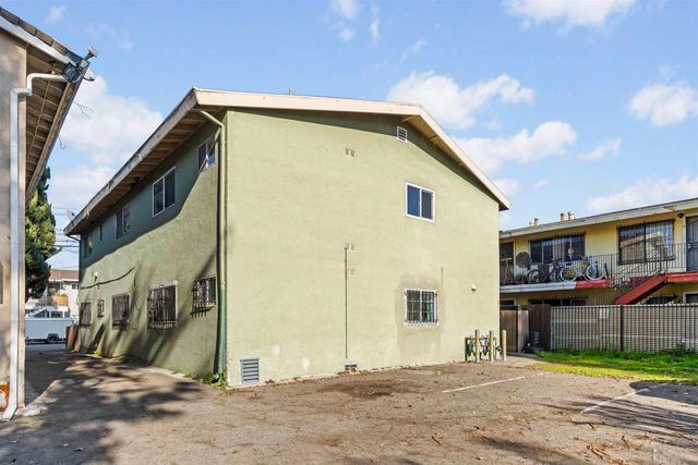 128 Catron Dr, Oakland, CA 94603