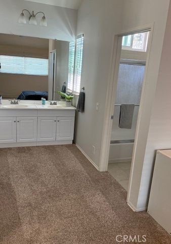 700 E Lake Drive 52, Orange, CA 92866