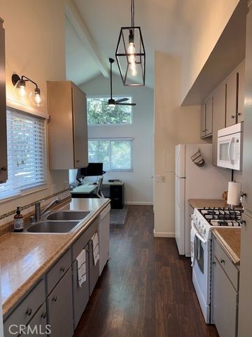 700 E Lake Drive 52, Orange, CA 92866