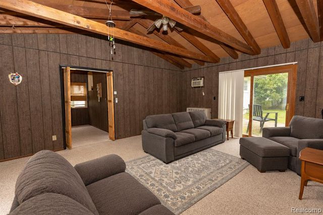 2627 Holland Street, Lake Orion, MI 48360