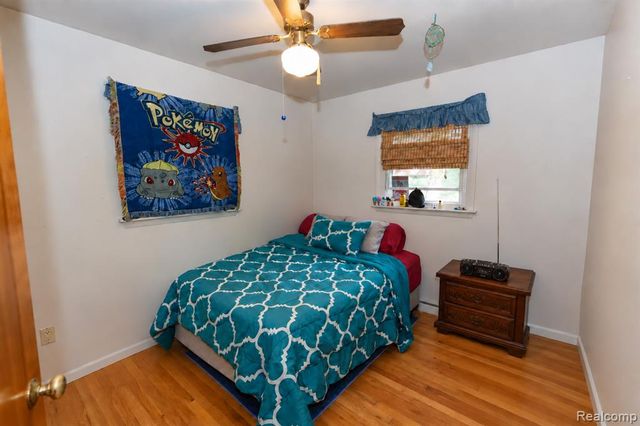 2627 Holland Street, Lake Orion, MI 48360