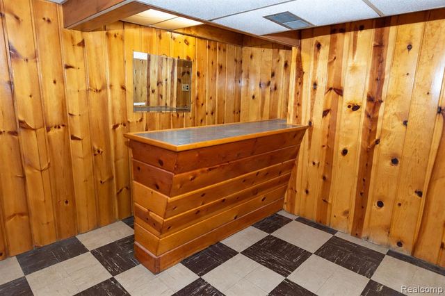 2627 Holland Street, Lake Orion, MI 48360