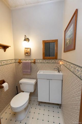 2627 Holland Street, Lake Orion, MI 48360