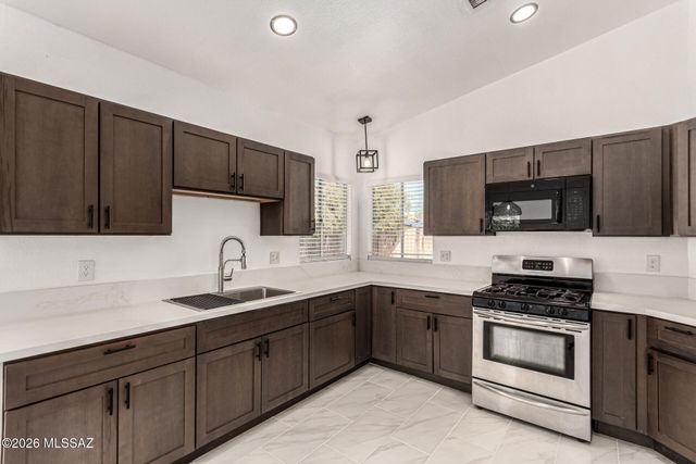 3414 W Avenida Del Pueblo, Tucson, AZ 85746