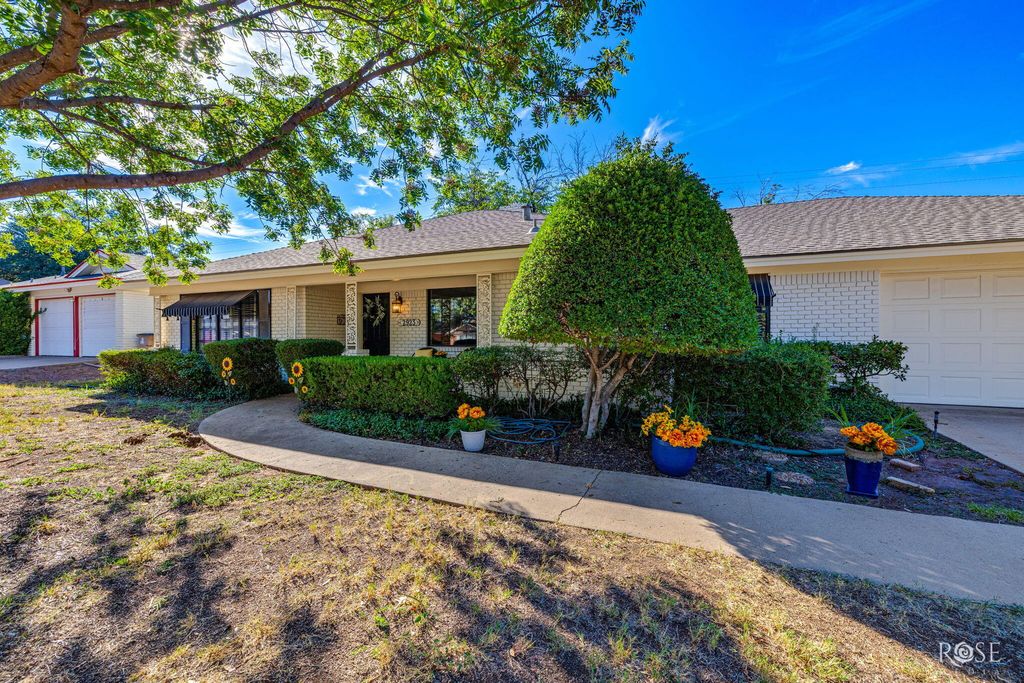 Image 2 of property listing at 2923 Tanglewood Drive, San Angelo, TX 76904