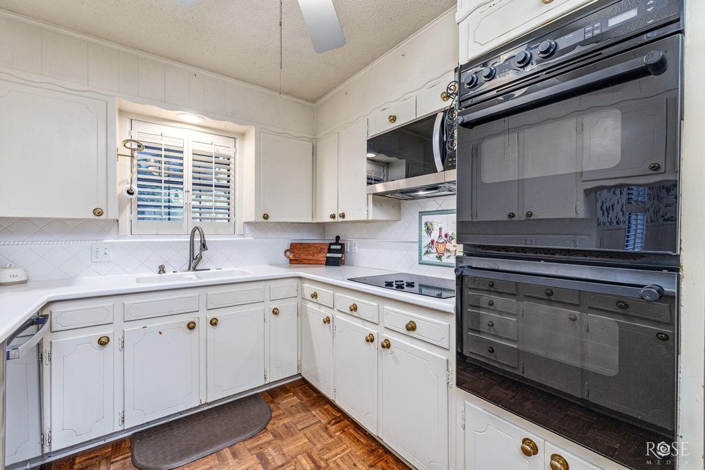 Image 9 of property listing at 2923 Tanglewood Drive, San Angelo, TX 76904