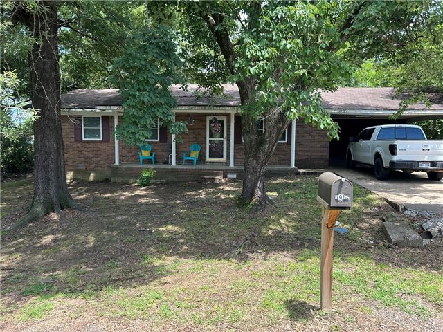 2902 N ERIE Avenue, Russellville, AR 72802