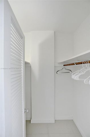 19390 Collins Ave 1114, Sunny Isles Beach, FL 33160