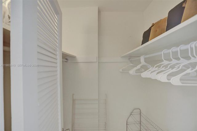 19390 Collins Ave 1114, Sunny Isles Beach, FL 33160