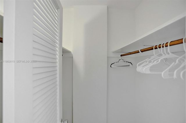 19390 Collins Ave 1114, Sunny Isles Beach, FL 33160