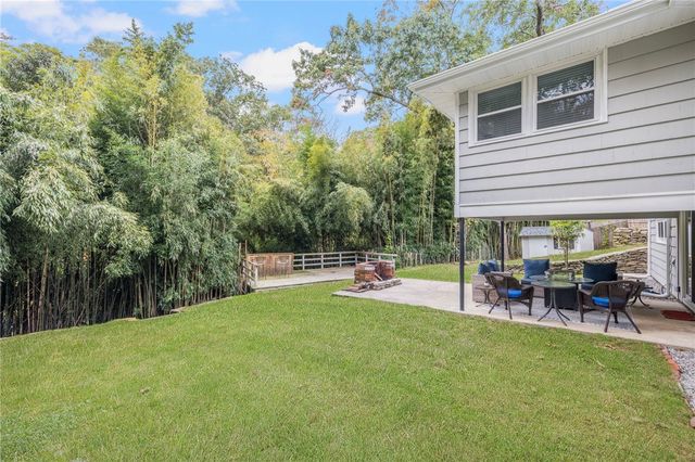 30 Black Creek Lane, Warwick, RI 02888