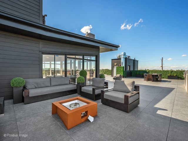 2801 Thatcher Avenue 403, River Grove, IL 60171