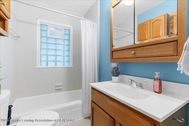 4172 Watson Avenue, Holt, MI 48842