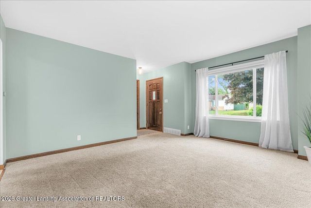 4172 Watson Avenue, Holt, MI 48842