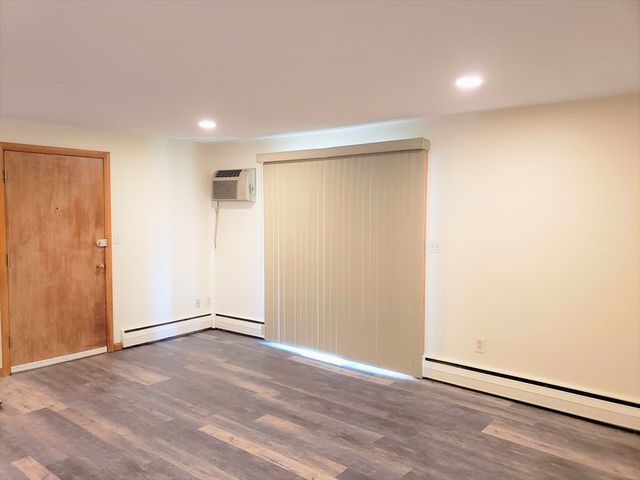 33 Jacqueline Rd A, Waltham, MA 02452