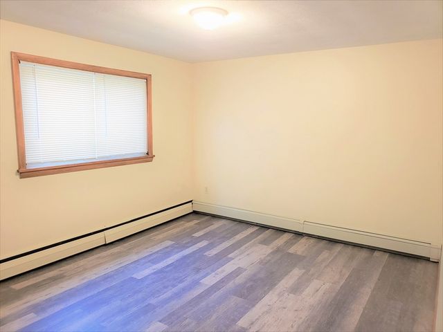 33 Jacqueline Rd A, Waltham, MA 02452