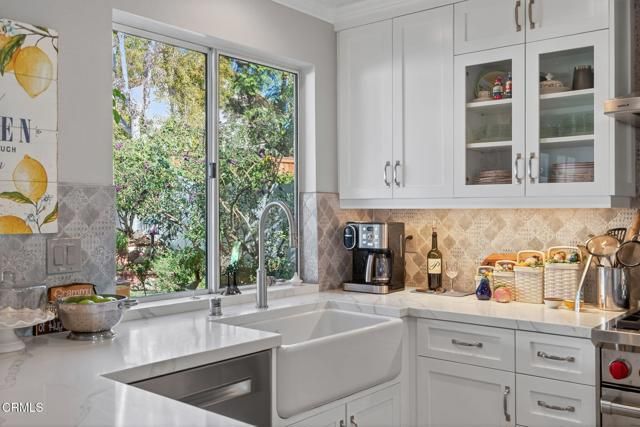 9305 Hollister Street, Ventura, CA 93004