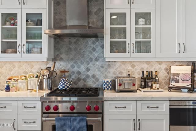 9305 Hollister Street, Ventura, CA 93004