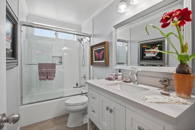 9305 Hollister Street, Ventura, CA 93004