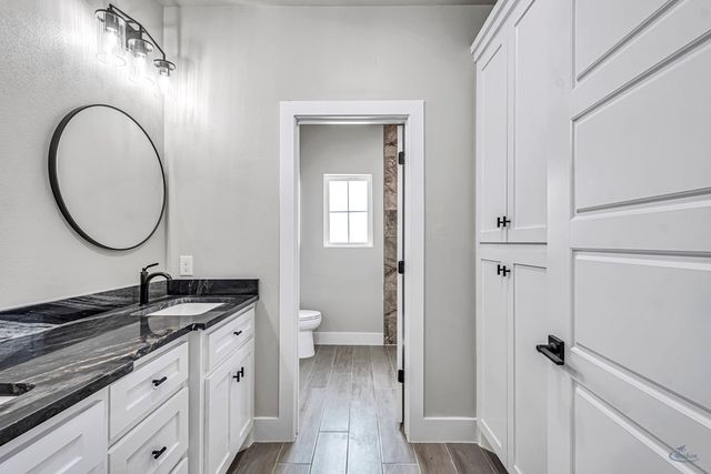 10801 W County Rd 142, Midland, TX 79706