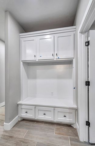 10801 W County Rd 142, Midland, TX 79706