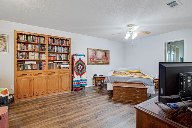 703 Windridge Lane, Burleson, TX 76028