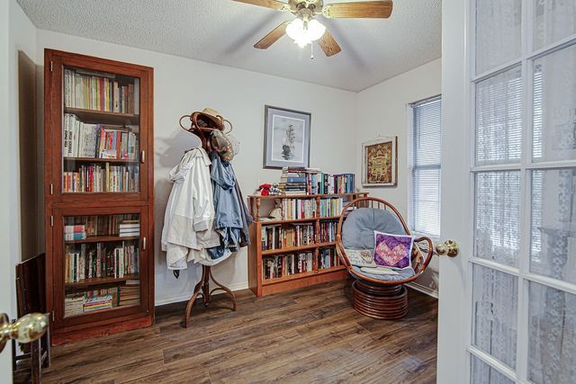 703 Windridge Lane, Burleson, TX 76028