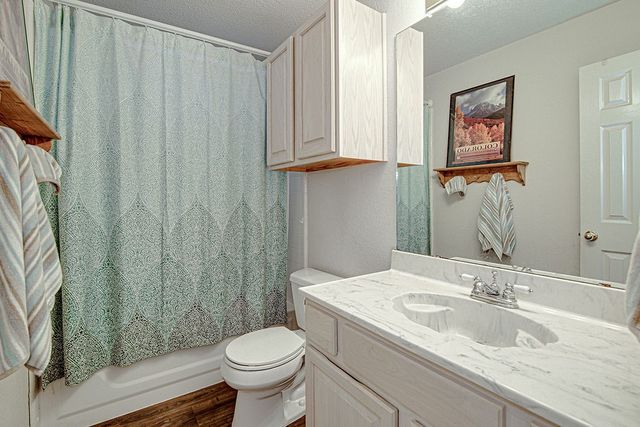 703 Windridge Lane, Burleson, TX 76028