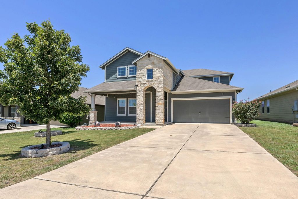 122 Denton DR, Hutto, TX 78634