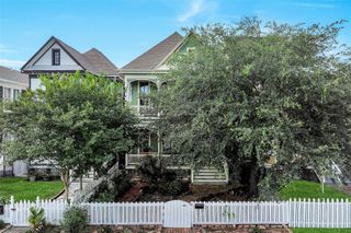 1512 Winnie Street, Galveston, TX 77550
