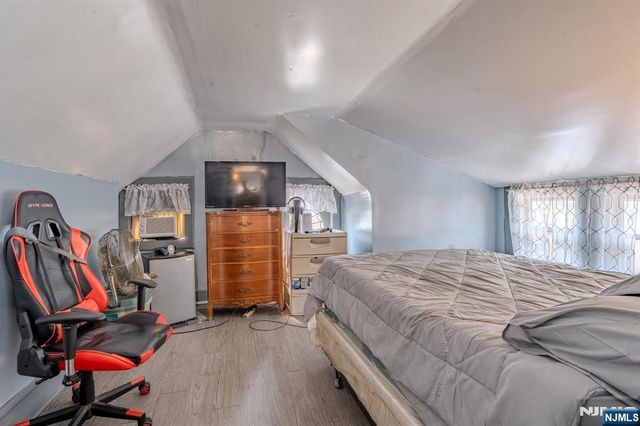 45 Morse, East Orange, NJ 07017