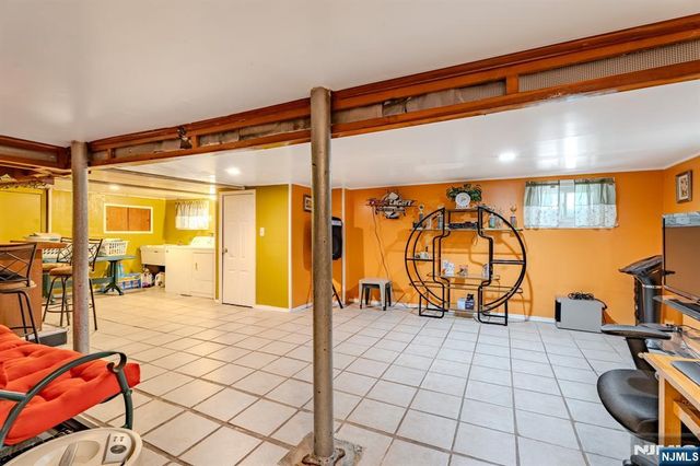 45 Morse, East Orange, NJ 07017