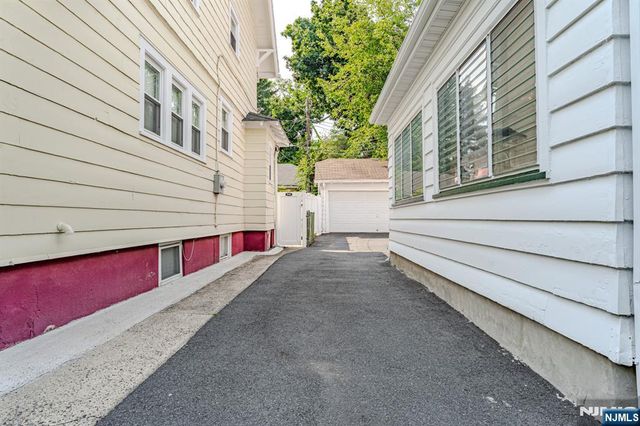 45 Morse, East Orange, NJ 07017