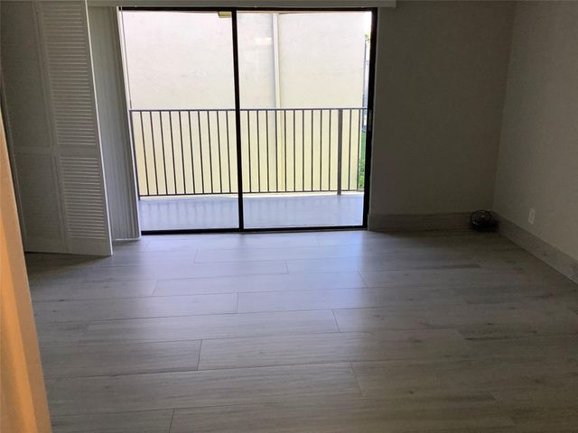 65 DEER CREEK Road H102, Deerfield Beach, FL 33442