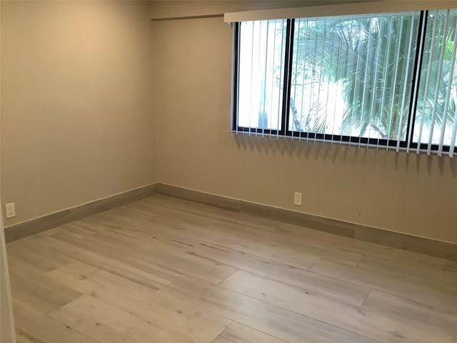 65 DEER CREEK Road H102, Deerfield Beach, FL 33442