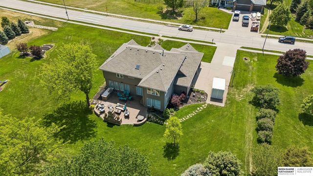 4004 Birchwood Drive, Bellevue, NE 68123