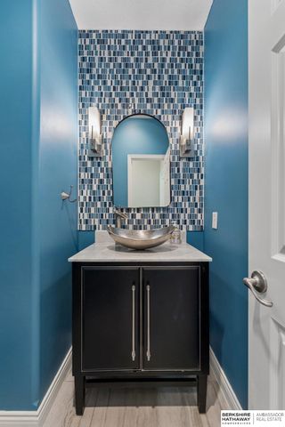 4004 Birchwood Drive, Bellevue, NE 68123