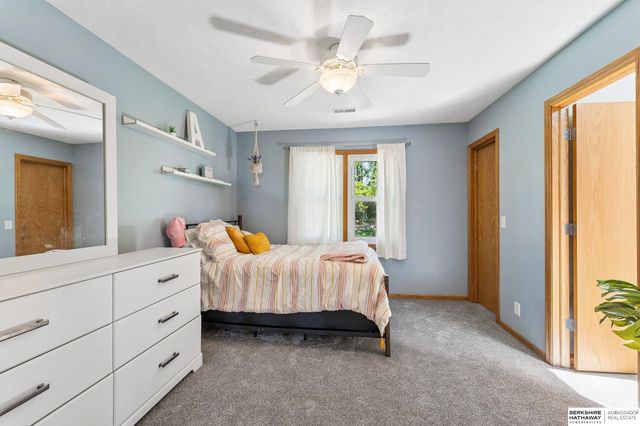 4004 Birchwood Drive, Bellevue, NE 68123