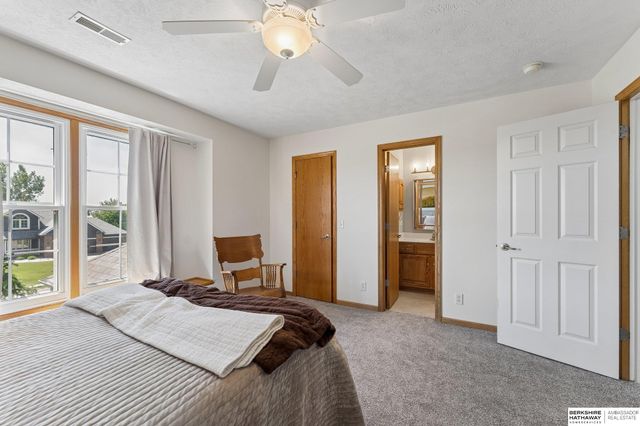 4004 Birchwood Drive, Bellevue, NE 68123