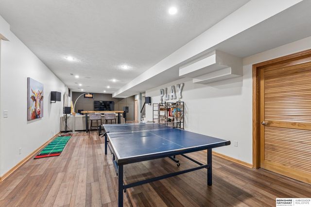 4004 Birchwood Drive, Bellevue, NE 68123
