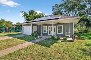 620 Throckmorton Street, Gainesville, TX 76240